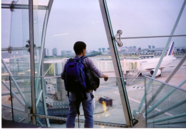 パリで乗り継いで、ジュネーブへ向かう。