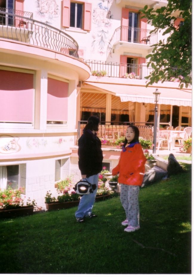 シャモニーに到着した最初の宿泊は、ボソンの村にあるHotel l\'Aiguille du Midi。<br />とても美しいホテルだった。