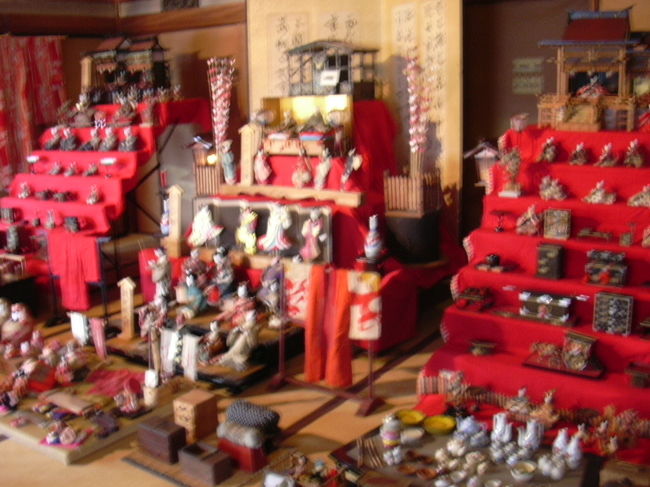 ２番目にご登場はこちらのお雛さま♪