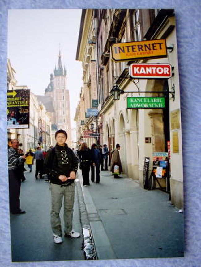 フロリアンスカ門からまっすぐ歩くと<br />レストランやショップの並ぶ<br />その名もフロリアンスカ通り