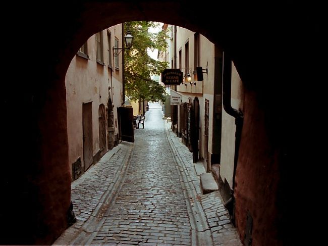 ガムラスタン地区の路地。<br />恐らくここが街で一番細い路地だったと思われる。