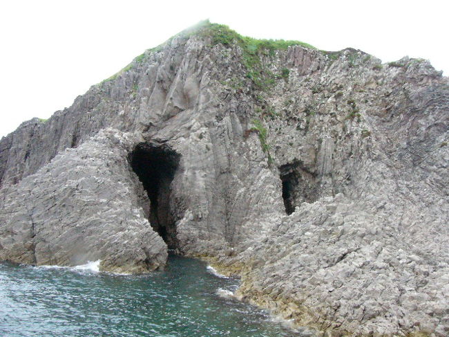 道を挟んで反対にあるのは海岸！そこで遊びました