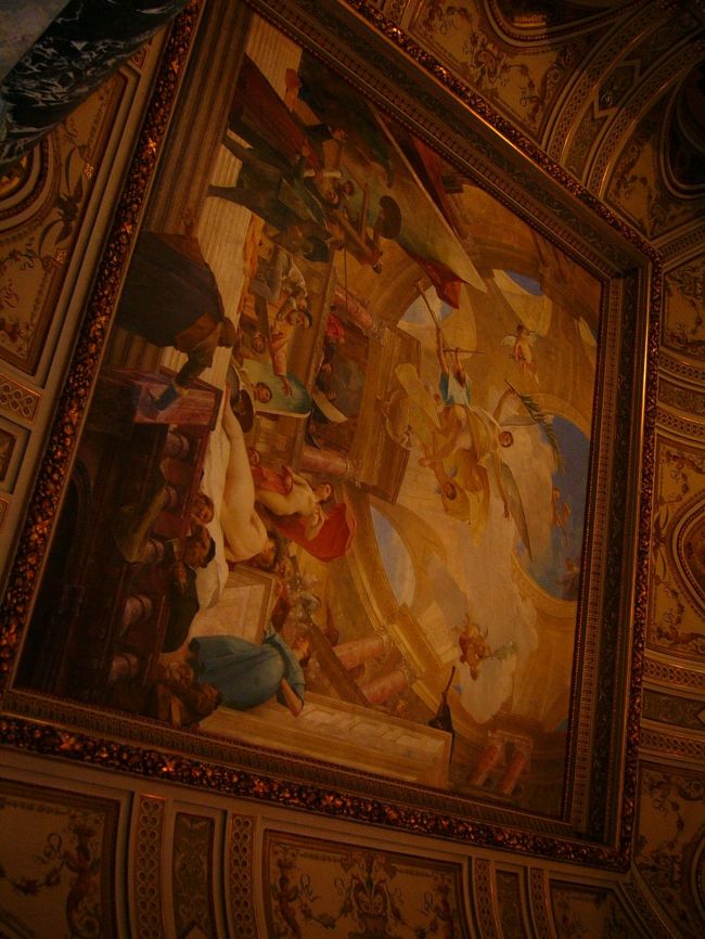 天井画。<br />すごいです。