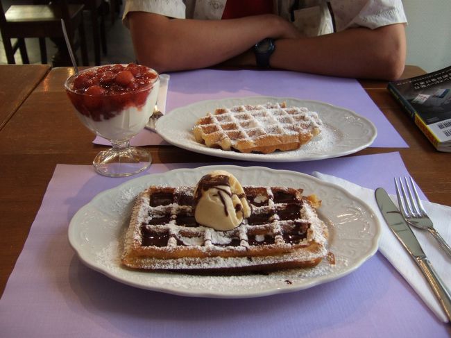 ワッフル2種です。