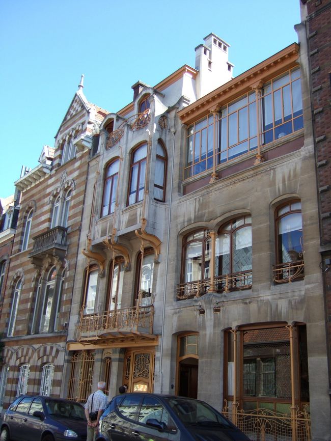 オルタ邸です。バス停から、道に迷いそうでした…。