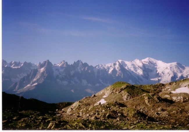 正面には、モンブランから、グランドジョラスまでの絶景が広がります。