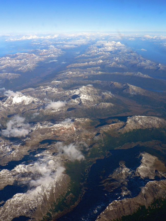 飛行機から見るブエノス・アイレス近郊の山の光景。<br />