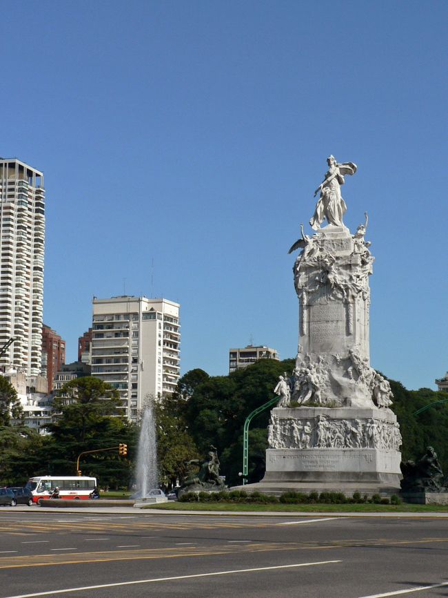 ５月革命記念碑。<br />