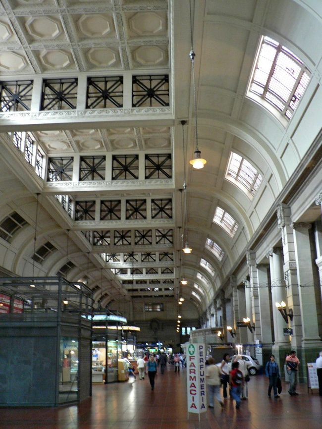 １９１５年建造のレティーロ駅。