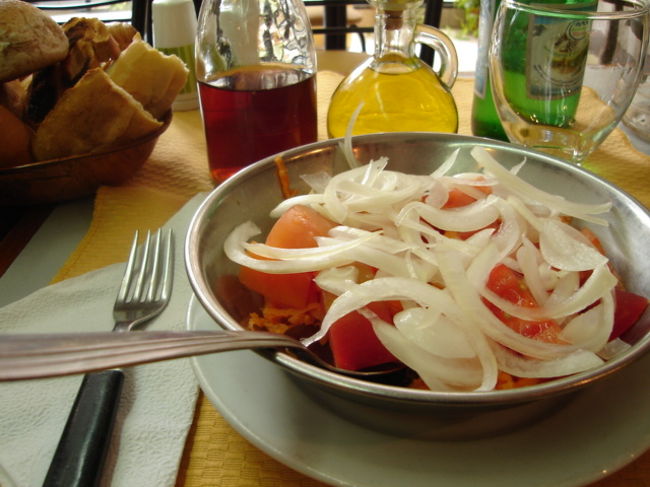 まずはサラダ。具は自分で決められます。