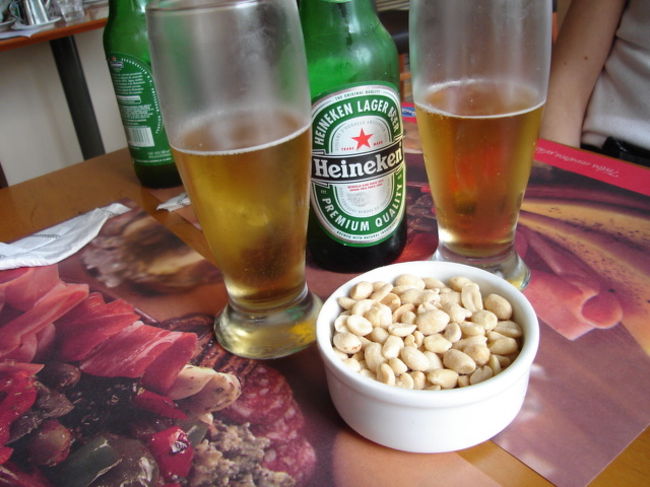 また食べ物の写真です…コルドバではLちゃんは結婚式の準備のため別行動なので一緒にランチしてから解散することに。<br />iligatto<br />www.iligatto.com.ar<br />ここはチェーン店でなんだかおいしそうだったので一度行ってみたかった店