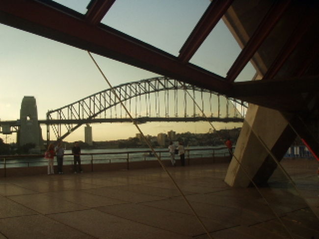 スティ先の娘さんの学校が、オペラハウスで合唱コンクール！私も一緒に鑑賞させてもらいました。