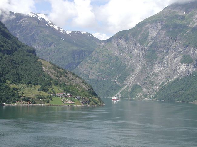 フィヨルドの一番奥に到着です。