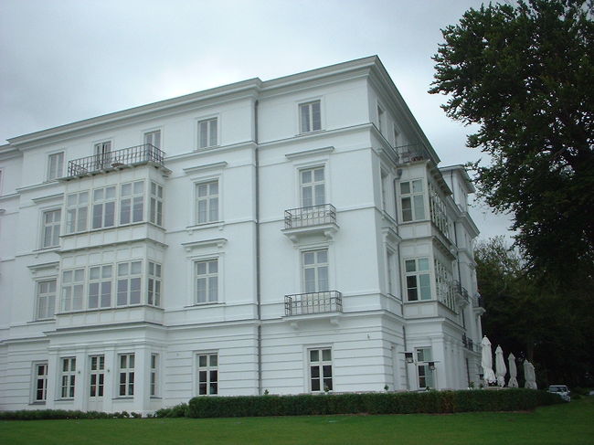 急にKempinskiリゾートが。びっくり。