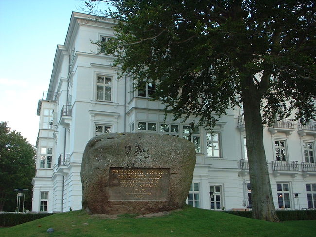 Heiligendammは初めてカール大帝が海の保養所（Kur）を作ったと言う事で有名らしい。