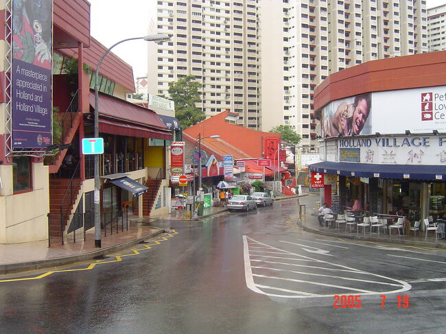 やっとやみました。<br />ホントはもっと散策したかったんだけど(x_x)<br />時間も余りないし引き上げて、バスで中心部へ戻りました。