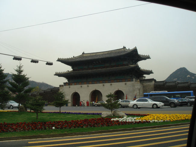 とにかく何かです。判明したら修正します。