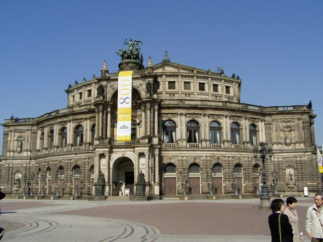 ゼンパーオペラ