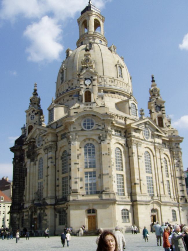 修復工事の終った聖母教会