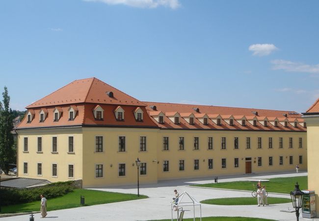 ブラチスラバ城　事務・資料館