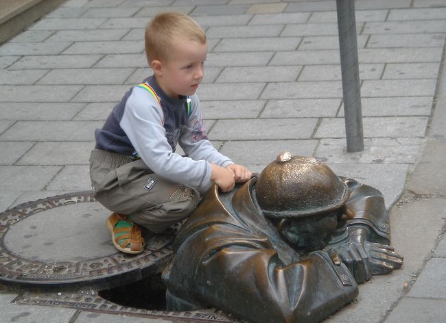 お馴染みのマンホールの兵士
