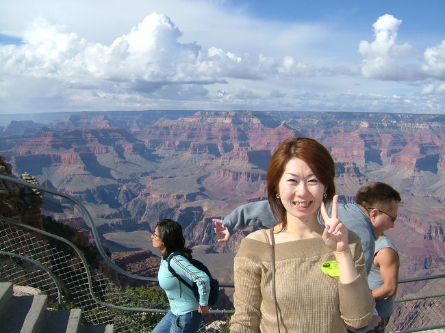 後ろで、完全に見切れてるおやじがいるんだけど、それが面白くってノミネートしました^^