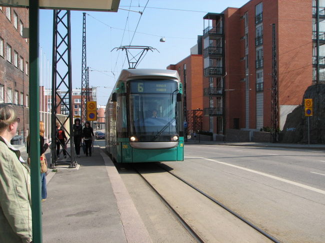 午後はトラムに乗ってアラビアファクトリーショップへ。<br />トラムの6番がアラビア行きなのでそれに乗って終点へ。（20分くらい）<br />某「歩き方」ガイドブックでは終点のひとつ手前となってたが、そこだと結構歩くと思う。