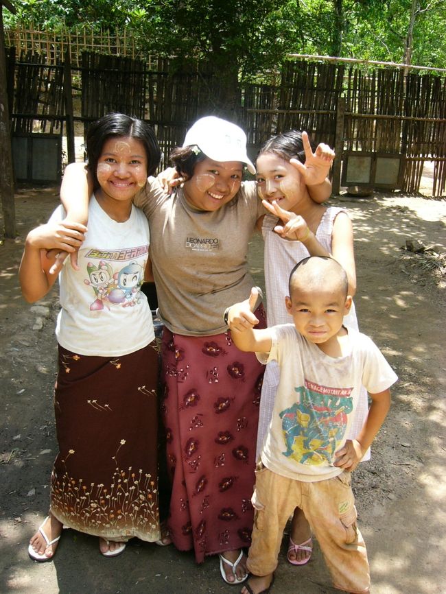 カメラを向けるとみんないい笑顔をしてくれます。