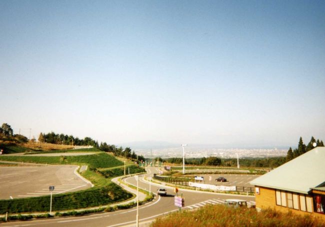 青森の夜景がきれいに見えるモヤヒルズ！<br />からみた昼間の風景！<br />ヒルズサンダー1回500円。これがおもしろい！！<br /><br />今後、写真増設しまーーす＾＾