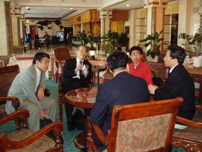 地元の旅行社の方と早朝ミーティング<br /><br />そして