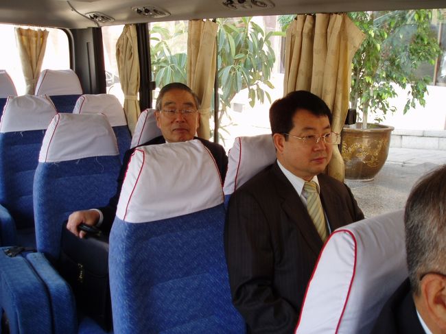 東春フェリー　白晟昊社長も会議に参加します。写真右<br /><br />東春航運株式会社<br />http://www.dongchunferry.co.kr<br /><br />後方は商船三井相談役の堀　憲明さん