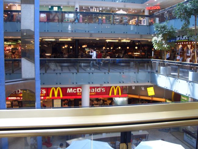 百貨店「ストックマン」