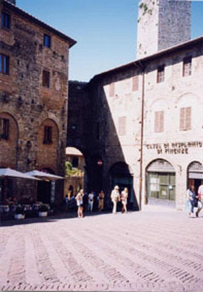 サン・ジミニャーノの町 <br />映画「ブラザー・サン　シスター・ムーン」はここで撮影された