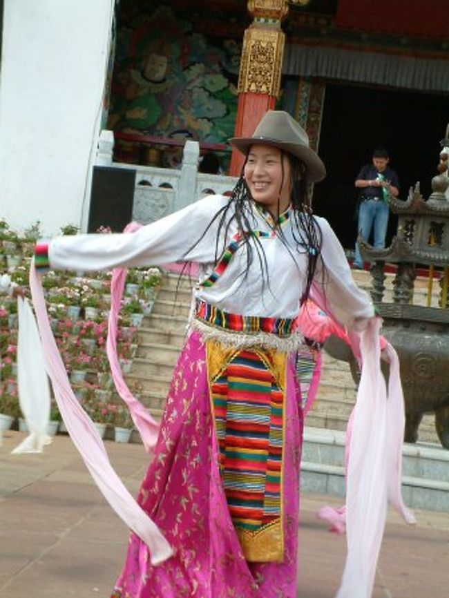 民族衣装素敵です