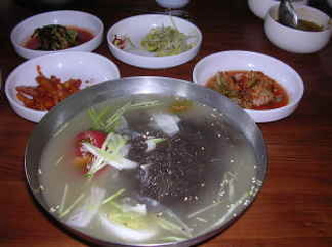 冷麺、おいしい！マシッソヨ！