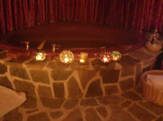 B&amp;Bの部屋の中にお風呂が！<br />愛する二人のためのお部屋だったのね・・・でも女同士入っておきました。<br />スキー場からはちょっとあるけど、朝食もおいしくて素敵なB&amp;Bでした（残念ながら名前を思い出せない）