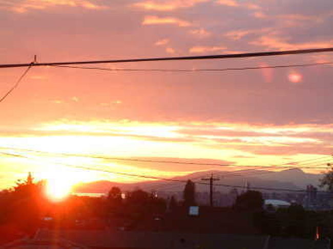 ホームステイのベランダから<br />夕焼けマニアになりました