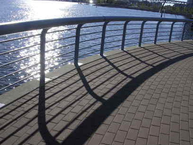 バンクーバーをお散歩　イングリッシュベイからイーエルタウン方面に向かって