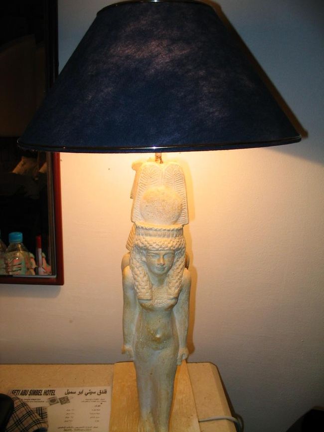 こちらはネフェルタリ。もう一つのはラムセス２世か。