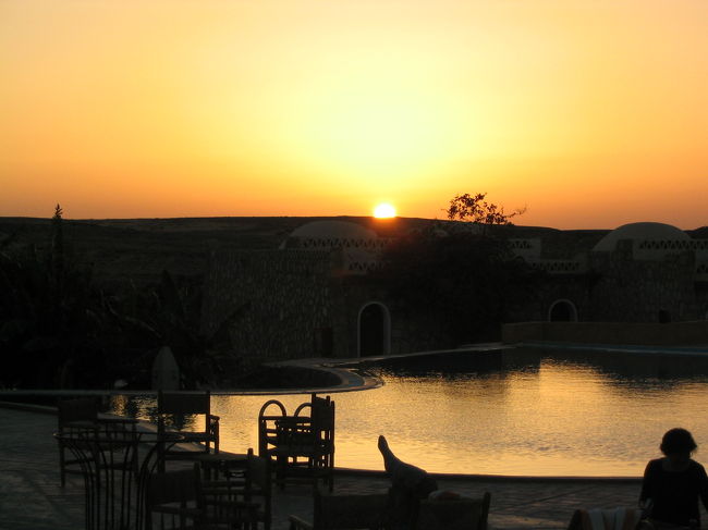 日が暮れてきました。いざ、夜の神殿へ