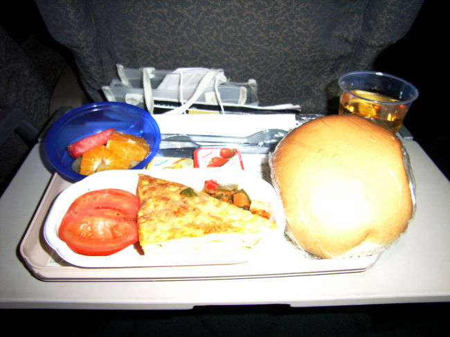 朝食。サンチアゴトロント間ではチョコレートは出ず。やはり南米内だけのお約束だったんだろうか？