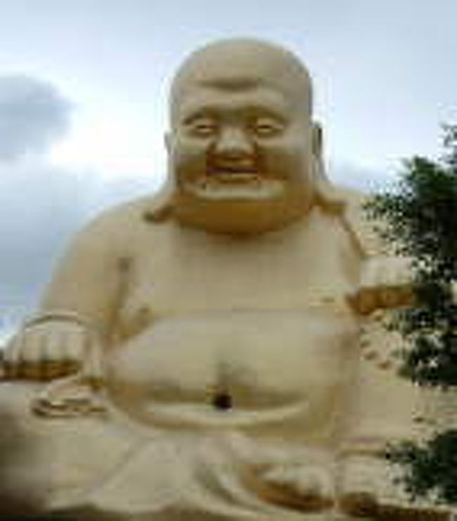 台中にある通称”鼻くそ大仏”