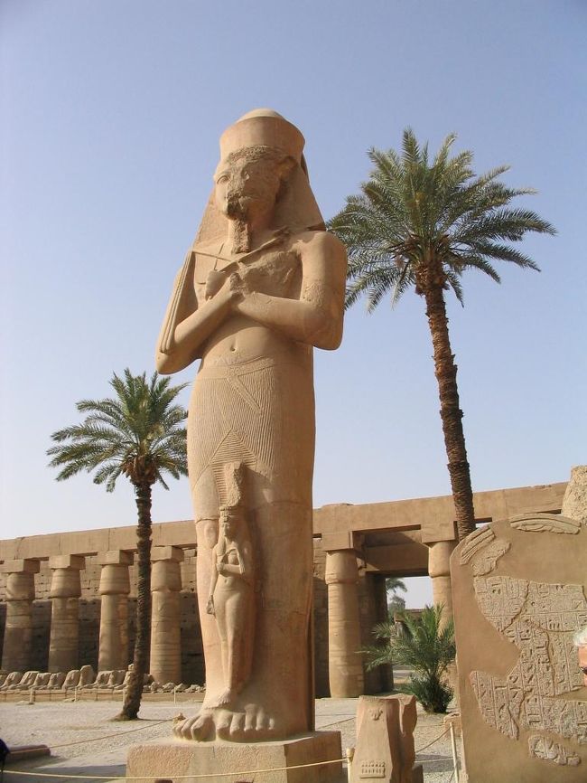 こちらはネフェルタリかしら？