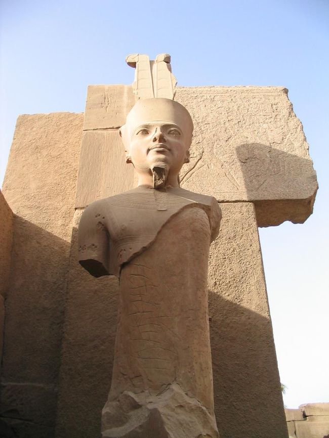 第六塔門あたり？ツタンカーメン。りりしいこと。アーデルさん曰く「この顔をよく覚えておいて」