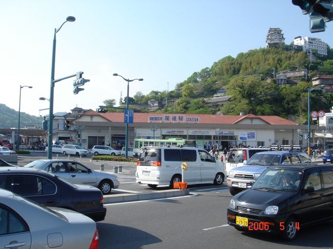 尾道駅。２０年前に来た時と違って、駅前が再開発されて趣きがだいぶ変わってしまった。