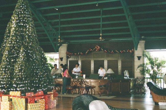 プランテーションベイリゾート＆スパのロビー。<br />こちらもクリスマスシーズンの為飾りつけがかわいらしかったです。