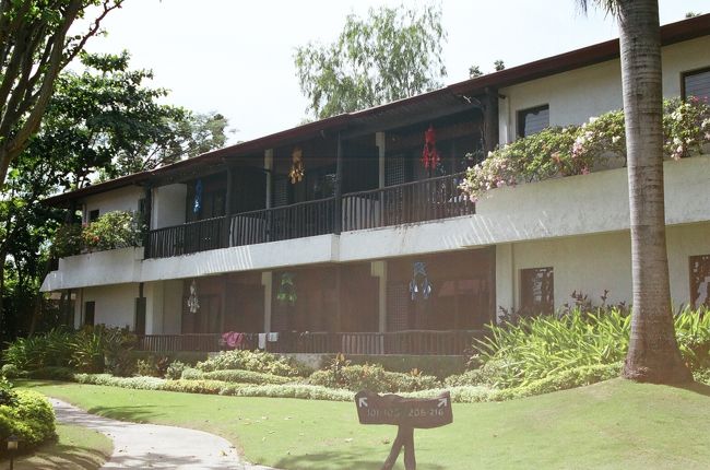 ホワイトサンズです。<br /><br />広いガーデンとプール、ビーチのあるリゾート。