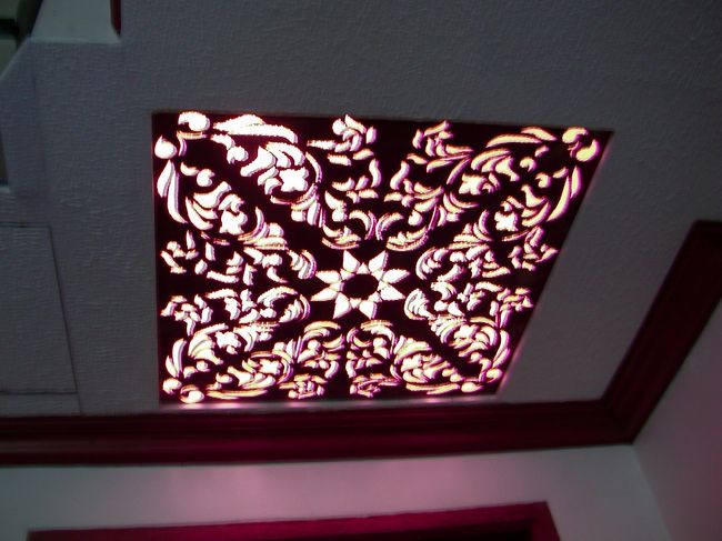 プレミアスイートのベッドルーム<br /><br />天上にあったライト。<br />かわいい。