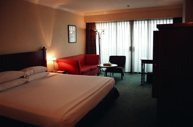 ミレニアムデラックスのお部屋。<br />落ち着いた印象。