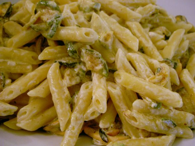 ムール貝とズッキーニのペンネ＠ナポリ